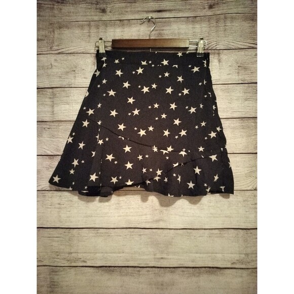 Nasty Gal Dresses & Skirts - Nasty Gal 4 Star As You Mean to Go On Mini Skirt Black Ruffle High-Waist A  Line